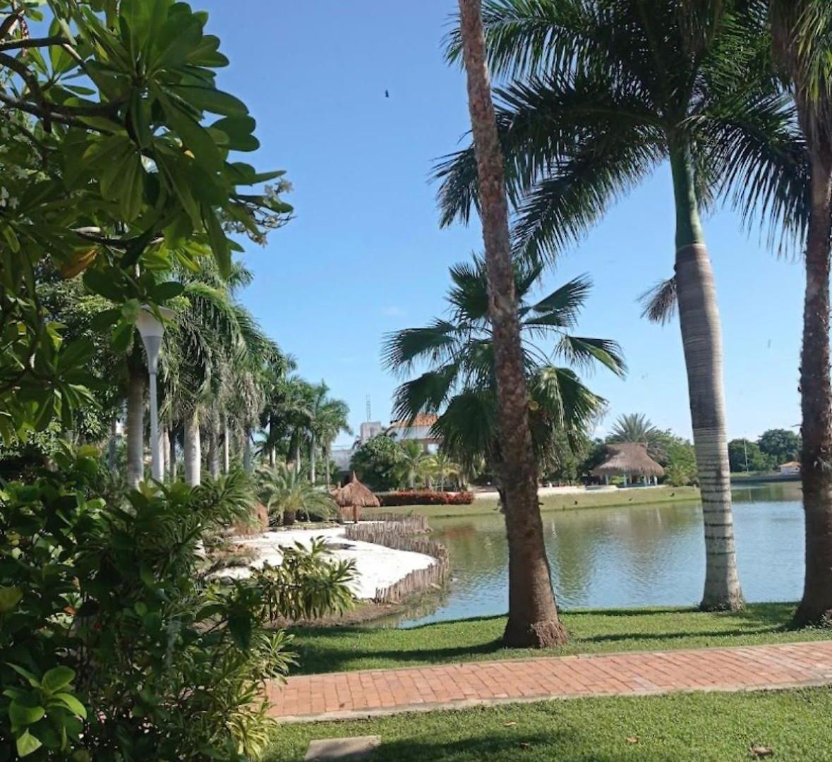 Laguna Club 